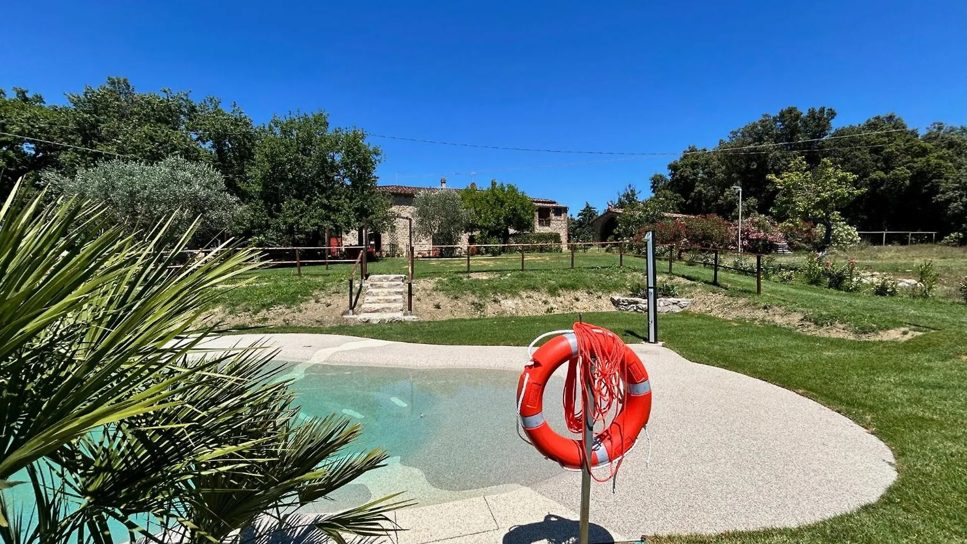 Agriturismo San Ansanino- Piscina Con Spiaggia-Aria Condizionata Pari Сasa de vacaciones